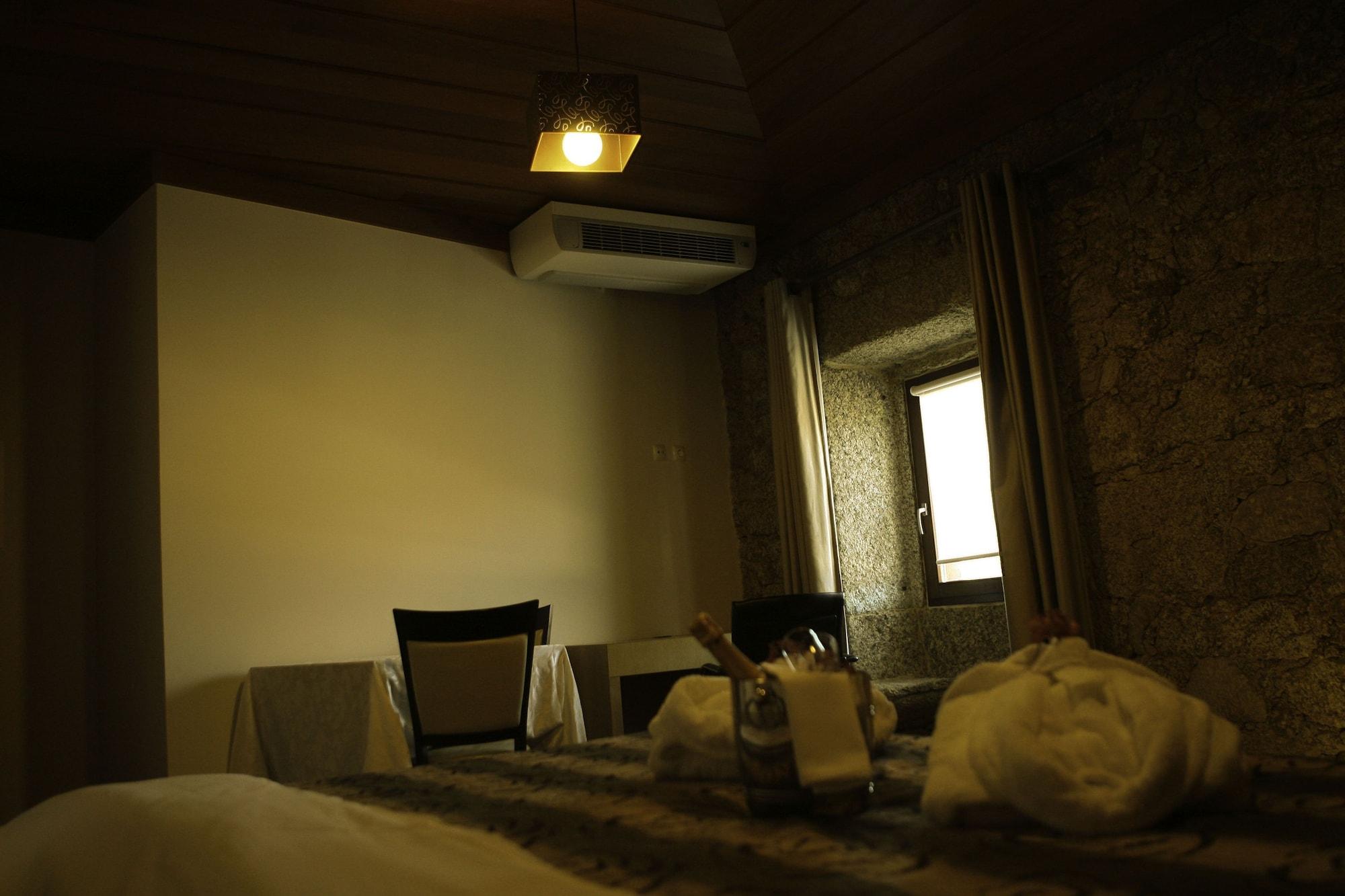 Hotel Rural Alves - Braga - Casa Alves De Torneiros Penso Luaran gambar